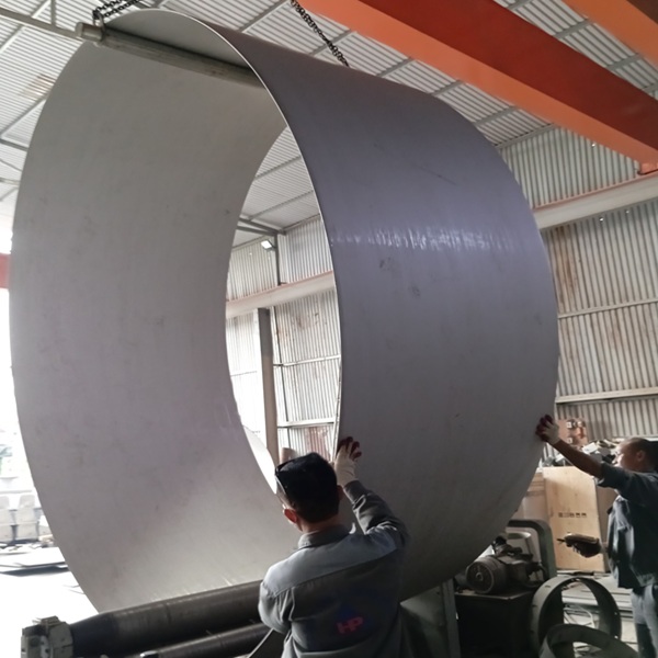 Xưởng gia công bồn inox công nghiệp tại Bắc Giang, thiết kế và sản xuất theo tiêu chuẩn kỹ thuật