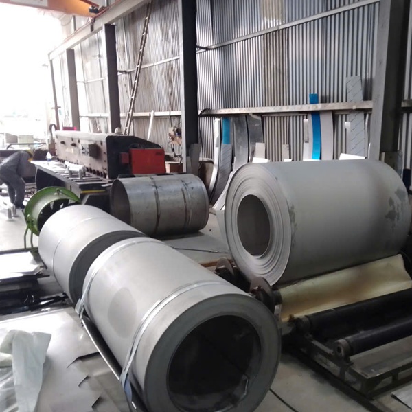 Tấm cuộn inox tại Nam Định giá tốt gia công theo yêu cầu