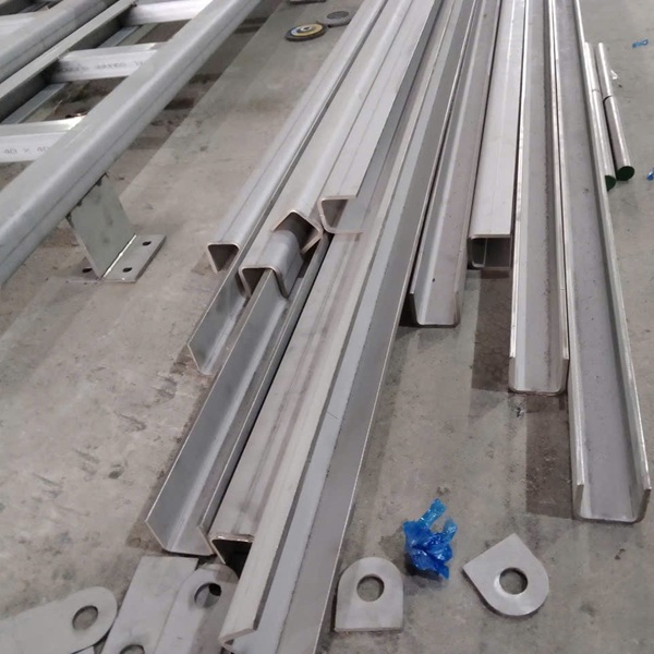 Chấn gấp inox tại Cao Bằng bằng máy chấn CNC chính xác theo bản vẽ